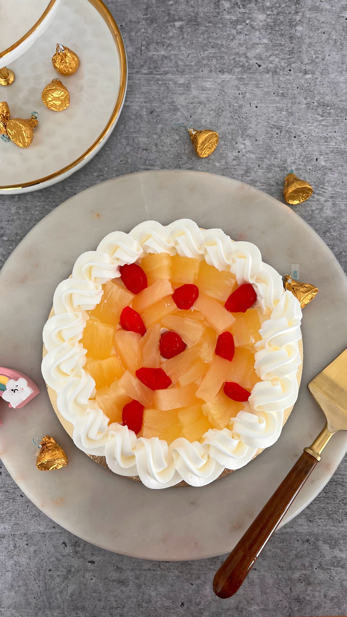 Classic Pineapple Cherry Cake